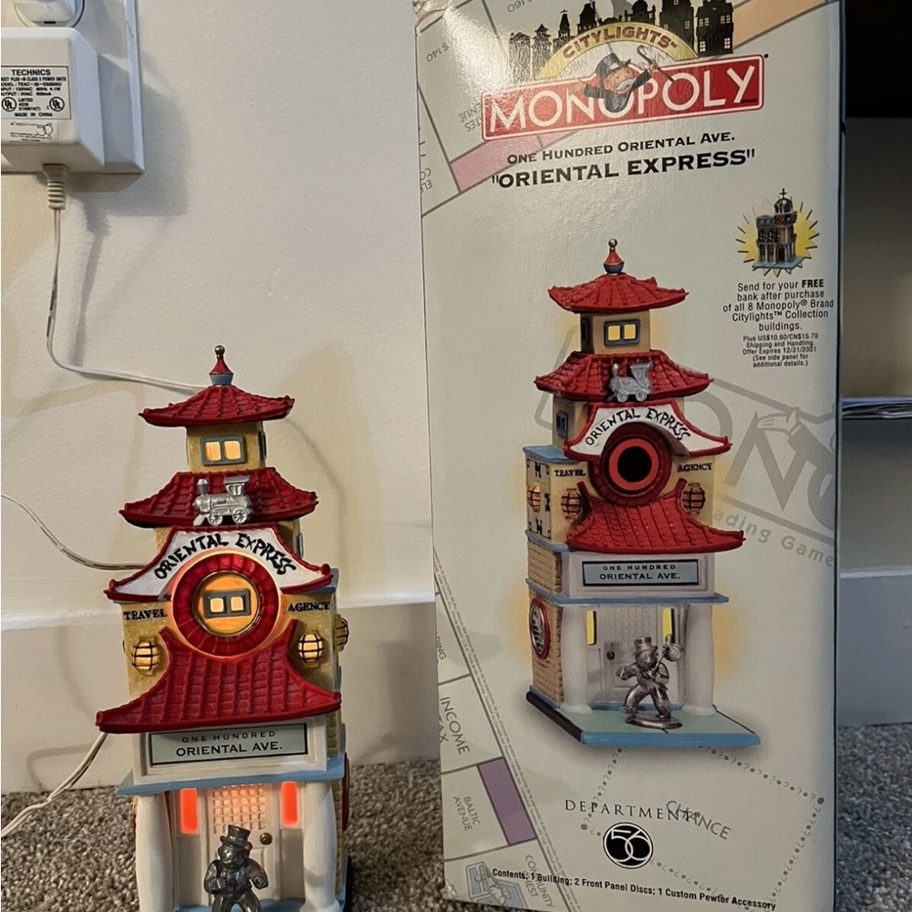 Dept 56 City Lights Monopoly ONE HUNDRED ORIENTAL AVENUE - ORIENTAL EXPRESS